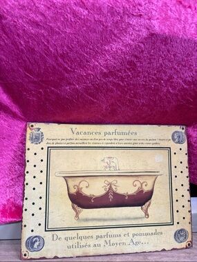 Vintage Style Metal sign yellow Decorative Wall Art - Vacances Parfumées